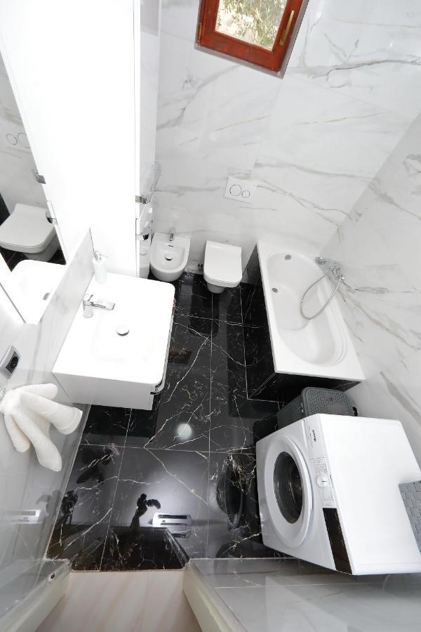 Apartment Lucijan บาร์บินเย ภายนอก รูปภาพ