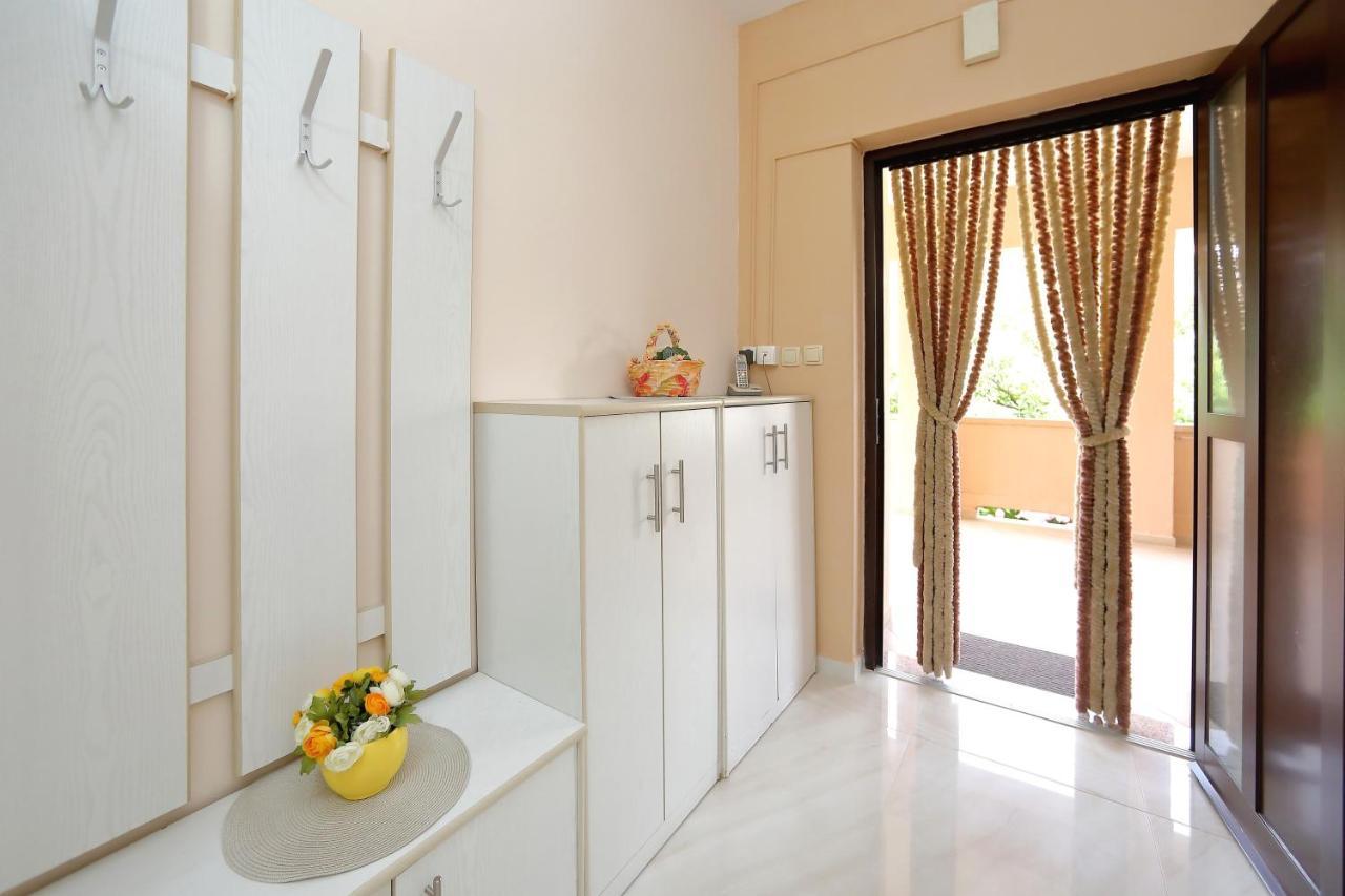 Apartment Lucijan บาร์บินเย ภายนอก รูปภาพ
