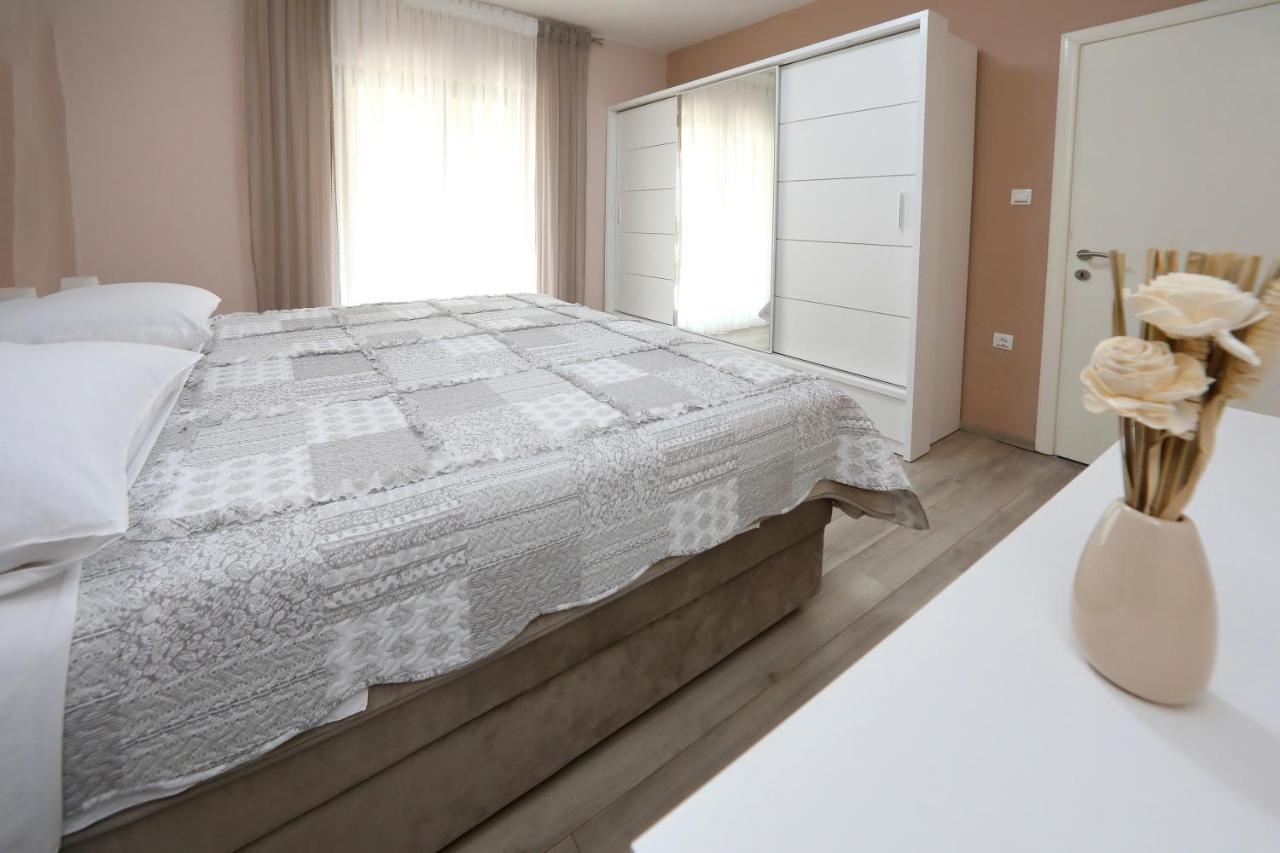 Apartment Lucijan บาร์บินเย ภายนอก รูปภาพ