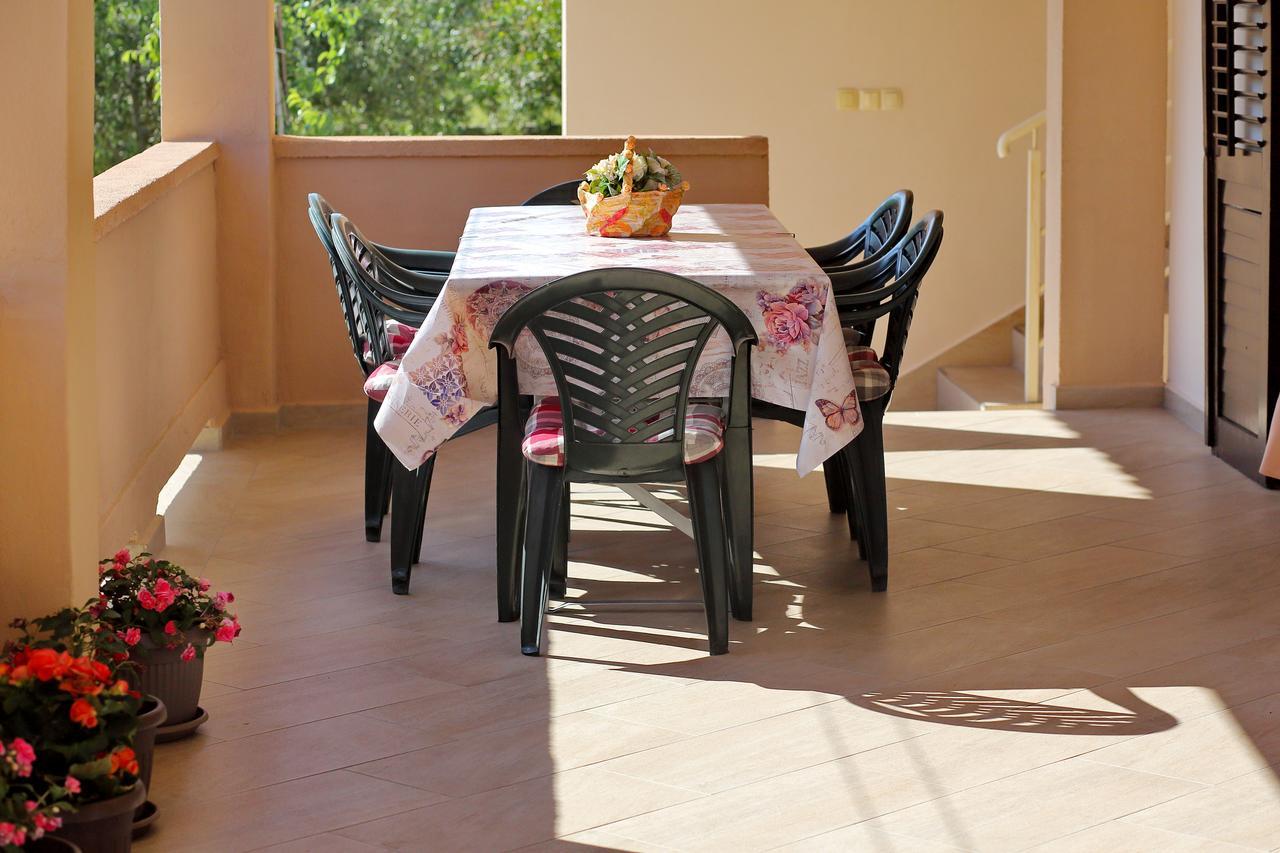 Apartment Lucijan บาร์บินเย ภายนอก รูปภาพ